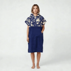 Poncho Blue Leaves